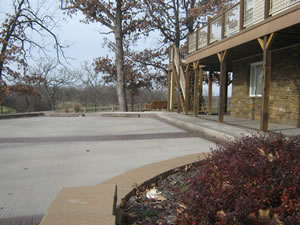 Photo of the parking area.